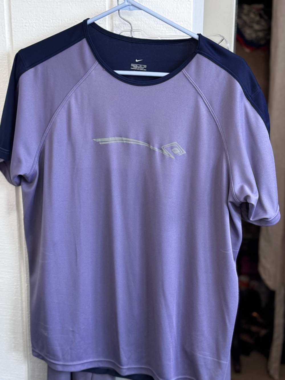 Nike Women’s Running DRI FIT Top XL